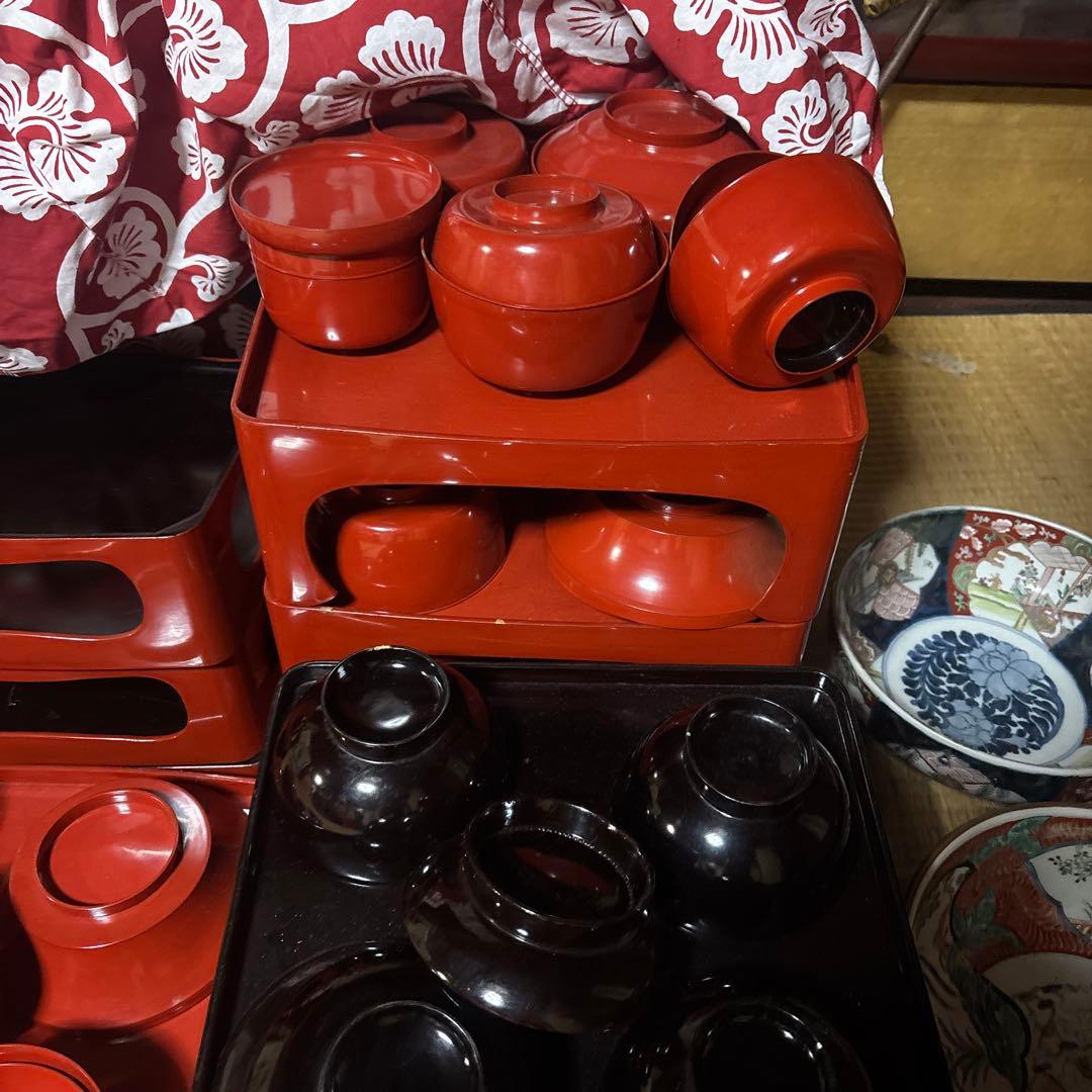 輪島塗り　赤　黒　御前　セット　茶碗　徳利　皿　工芸品　陶芸　バラ売りです。