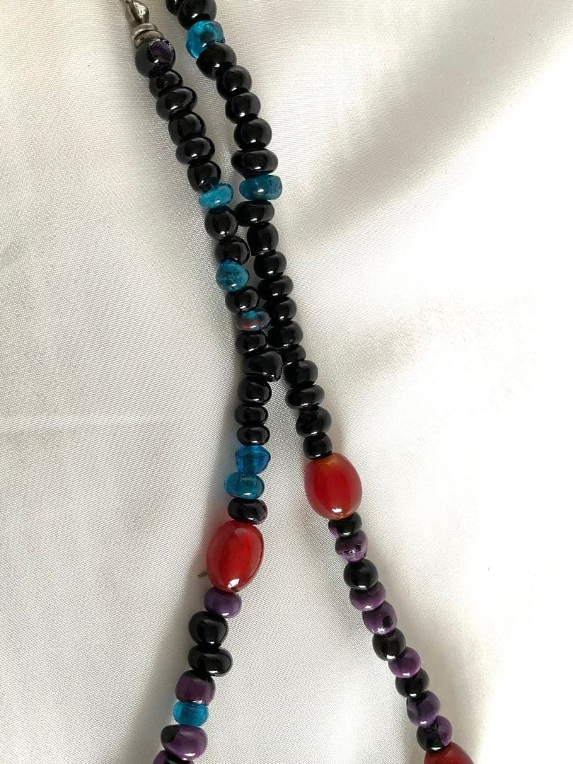 エスニックジュエリー！「古代ガラスと赤メノウとジャワ手作りビーズ