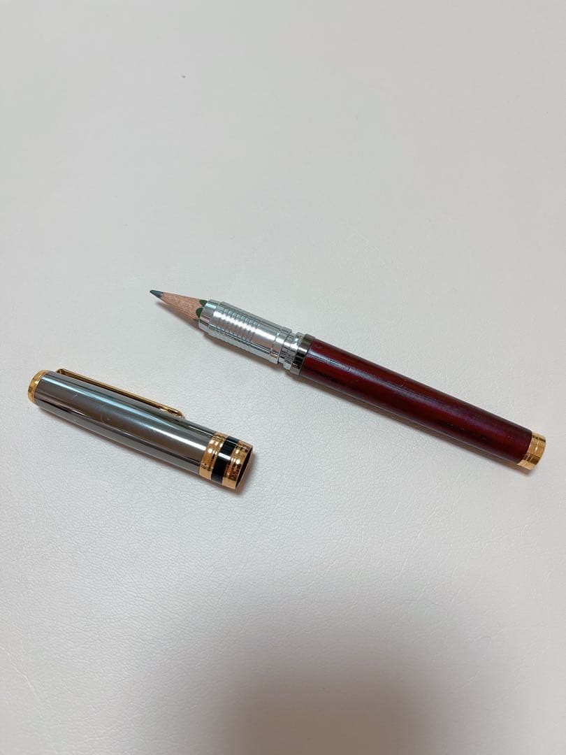 jmac様専用】三菱鉛筆 ユニ ペンシルホルダー uni 50周年記念 - メルカリ