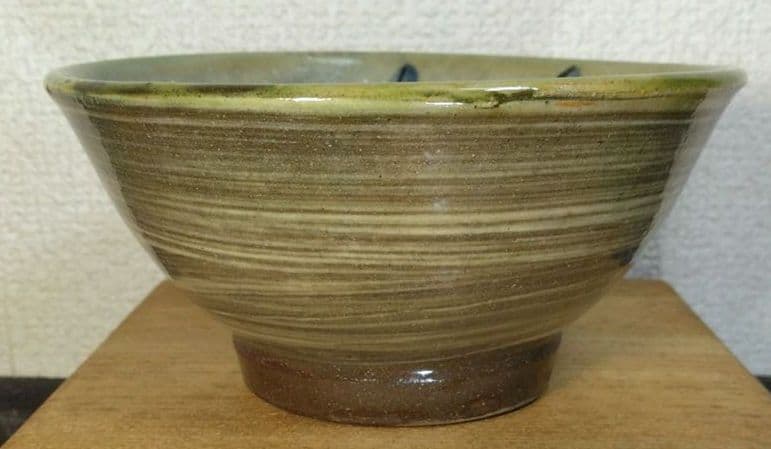 人間国宝 金城次郎 魚紋碗(茶碗,マカイ) 栞 共箱 美品 やちむん 壷屋焼