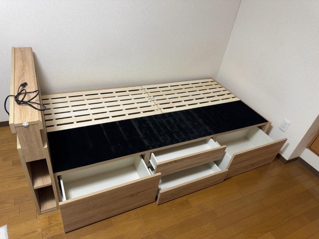 こまさん 大阪京都限定 美品 ニトリ シングル ベッドフレーム 収納付き