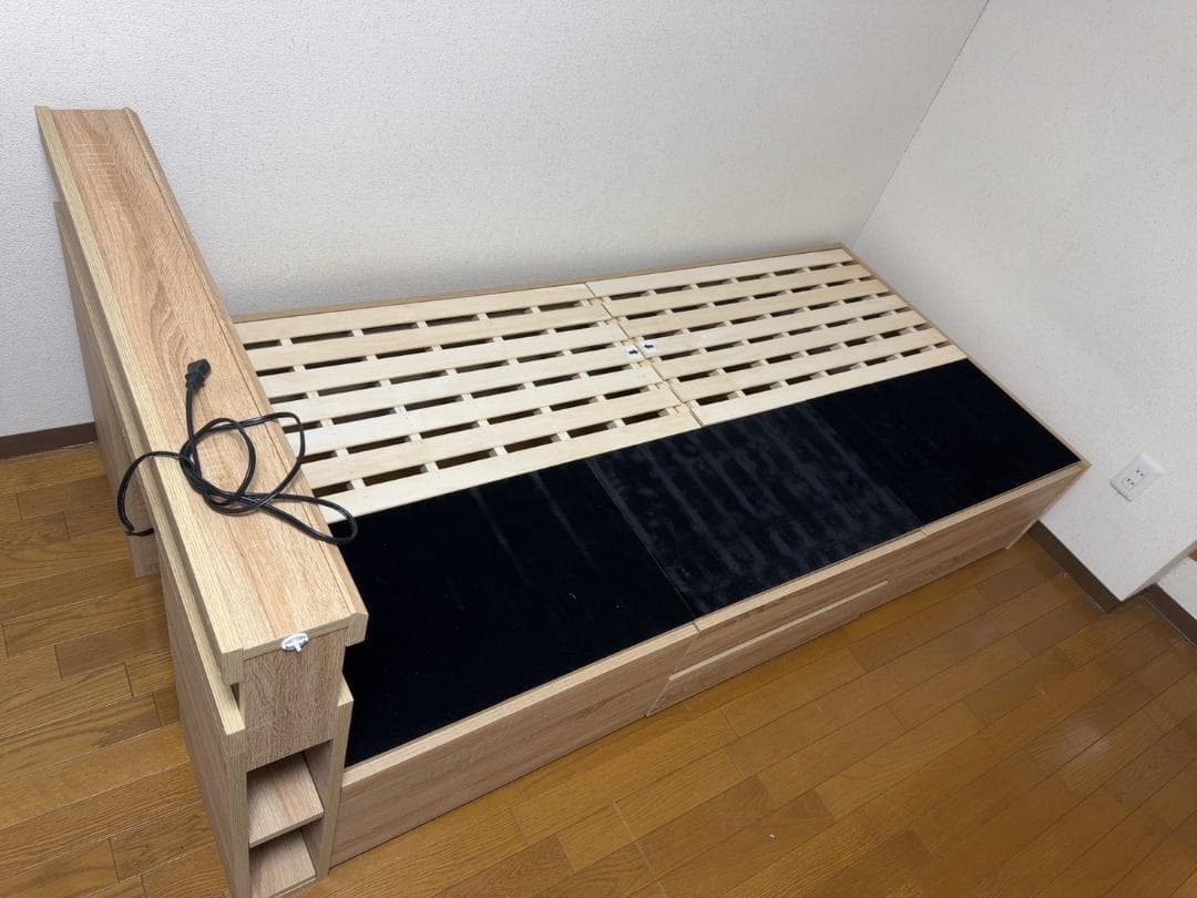 こまさん 大阪京都限定 美品 ニトリ シングル ベッドフレーム 収納付き