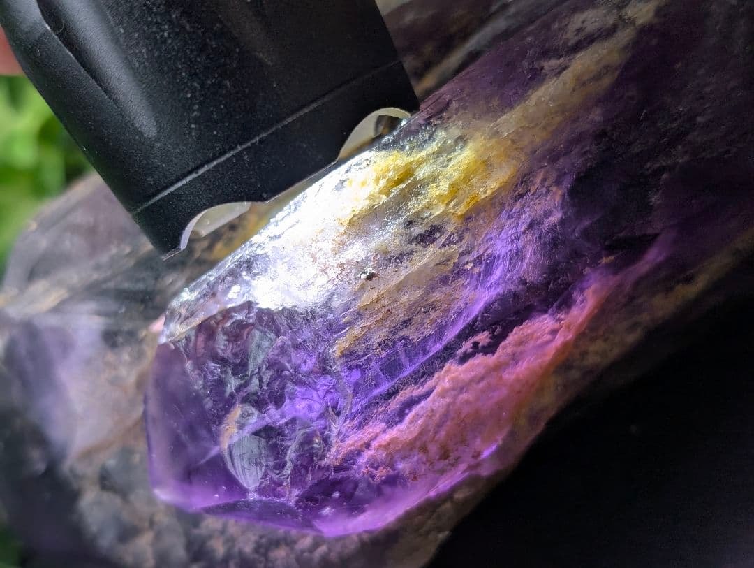 巨大1.26kg アメジスト【邪気払い神器】アテナ紫骨 骨幹水晶 原石AMB01