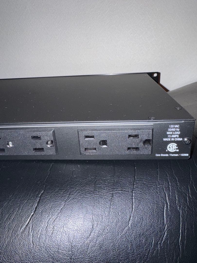 FURMAN M-8X AR 安定化電源 (M8XAR)