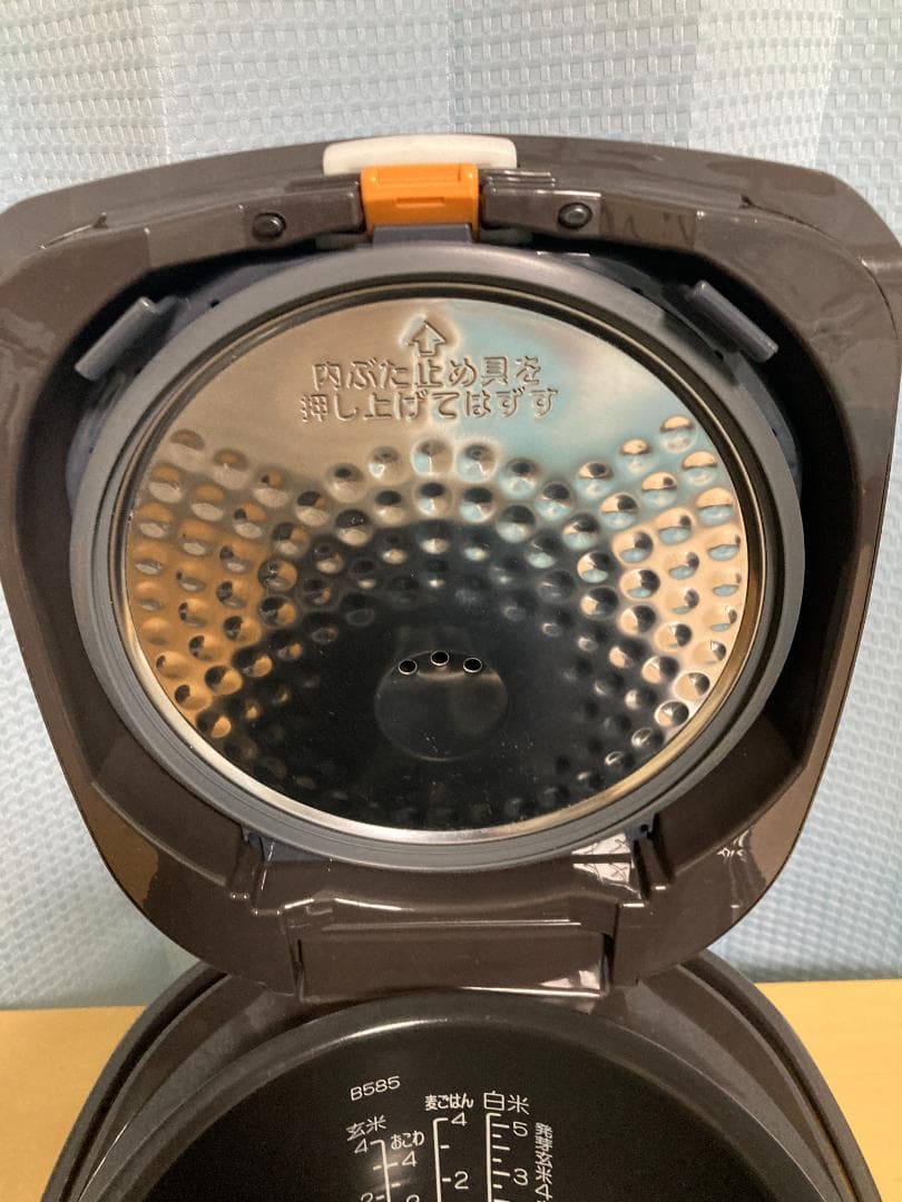 ☆美品☆2023年製☆ 象印 NW-VF10K1 極め炊き 5.5合炊き