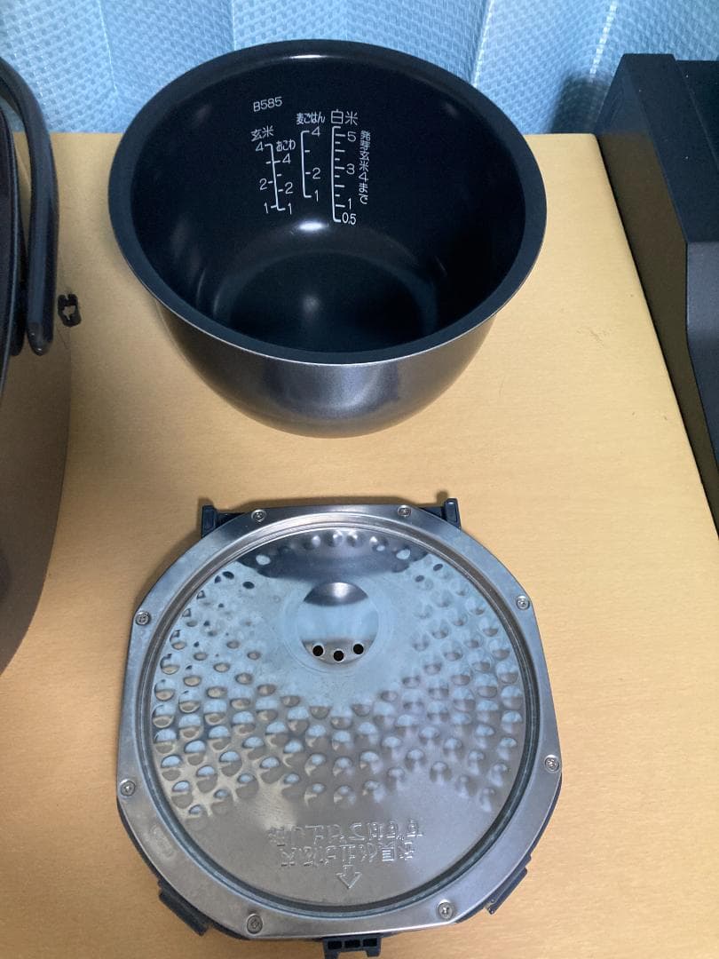 ☆美品☆2023年製☆ 象印 NW-VF10K1 極め炊き 5.5合炊き