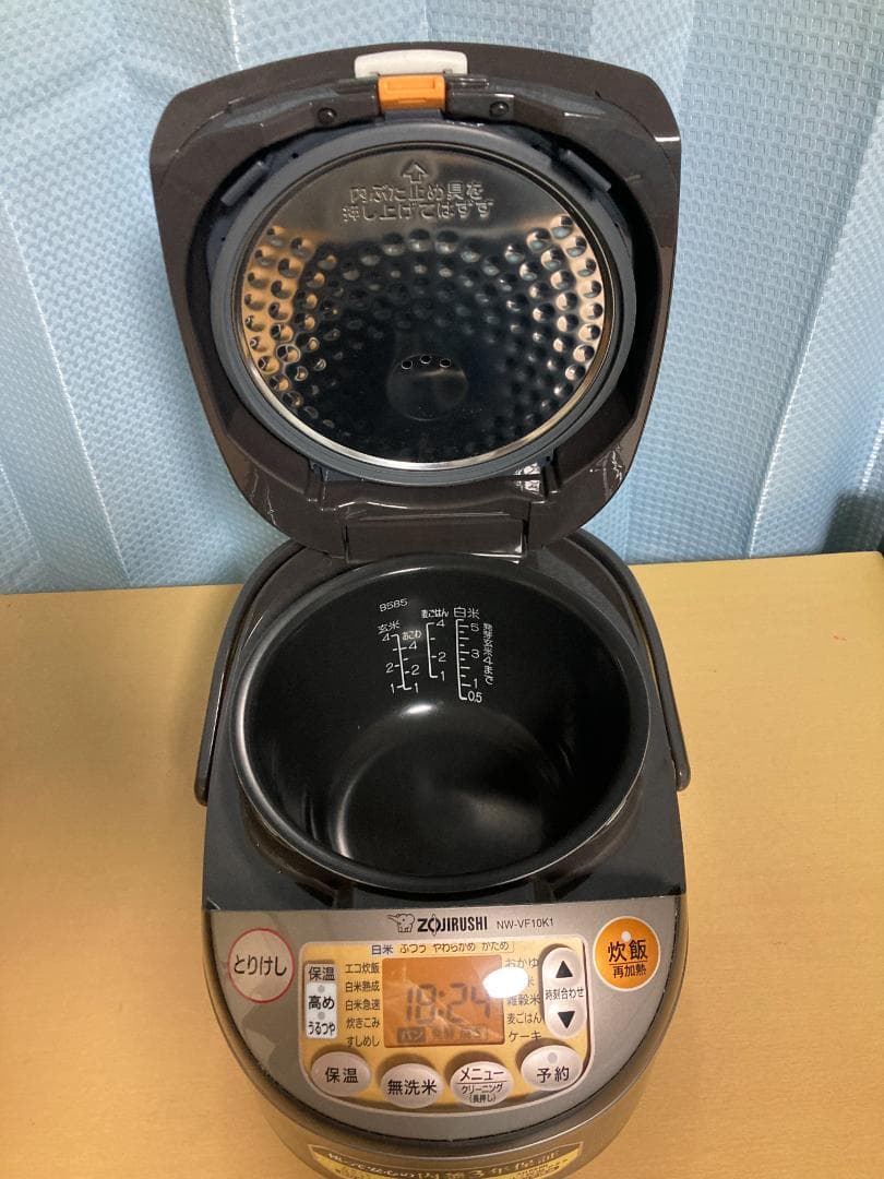 ☆美品☆2023年製☆ 象印 NW-VF10K1 極め炊き 5.5合炊き