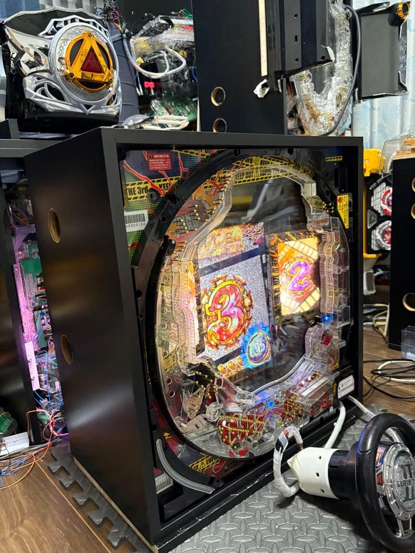 超希少】 CRルパン三世〜I'm a super hero~卓上 ボックス