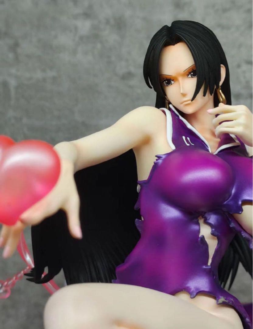 ワンピース ボア・ ハンコック 【戦損服】 ガレージキット フィギュア