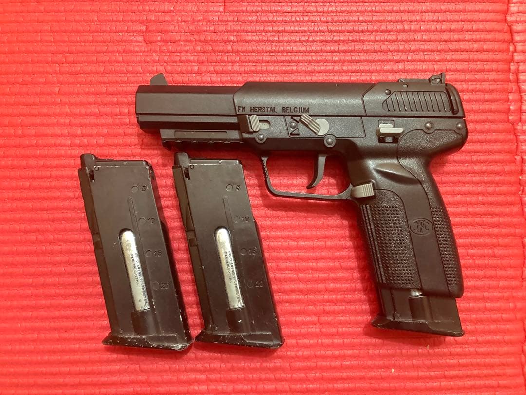 マルシンFN57ピストル+BHI CQBホルスターセット - メルカリ
