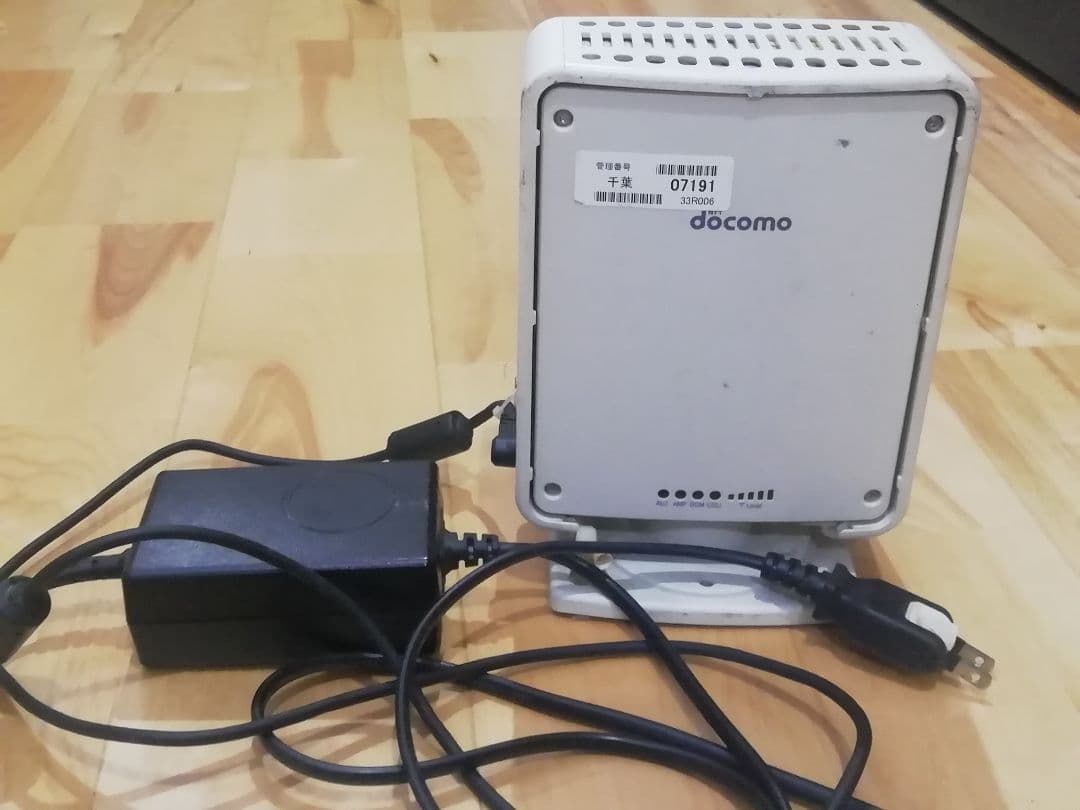 品]NTT docomo レピータ TB-2033