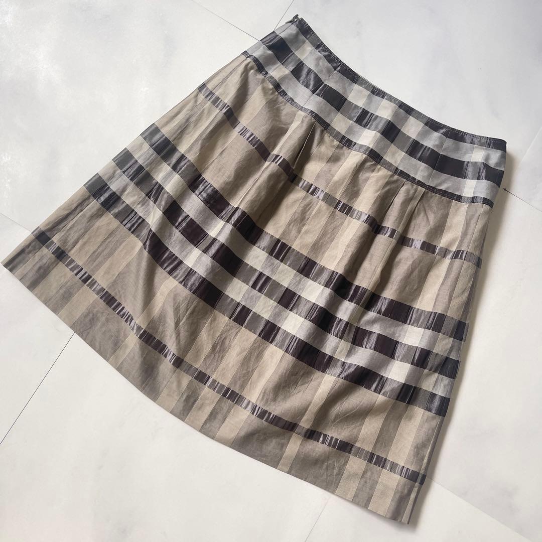 バーバリーロンドン 大きいサイズ 46 フレアスカート メガチェック シルク混