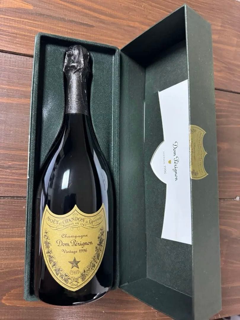 Dom Pérignon ロゼ 1996年 750ml未開封 箱無し。 ドンペリニヨン ロゼ