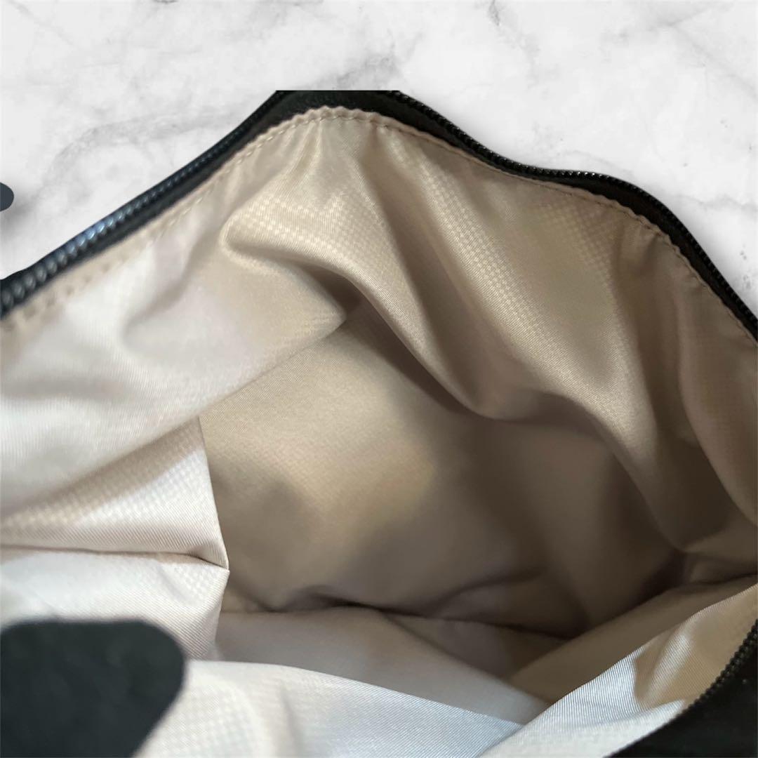 TUMI ブラック ショルダーバッグ 中型