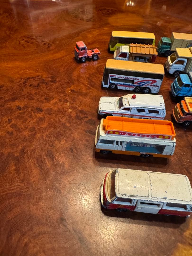 昭和レトロトミカ23台まとめレア含む、状態悪いバラ売り値下げ不可