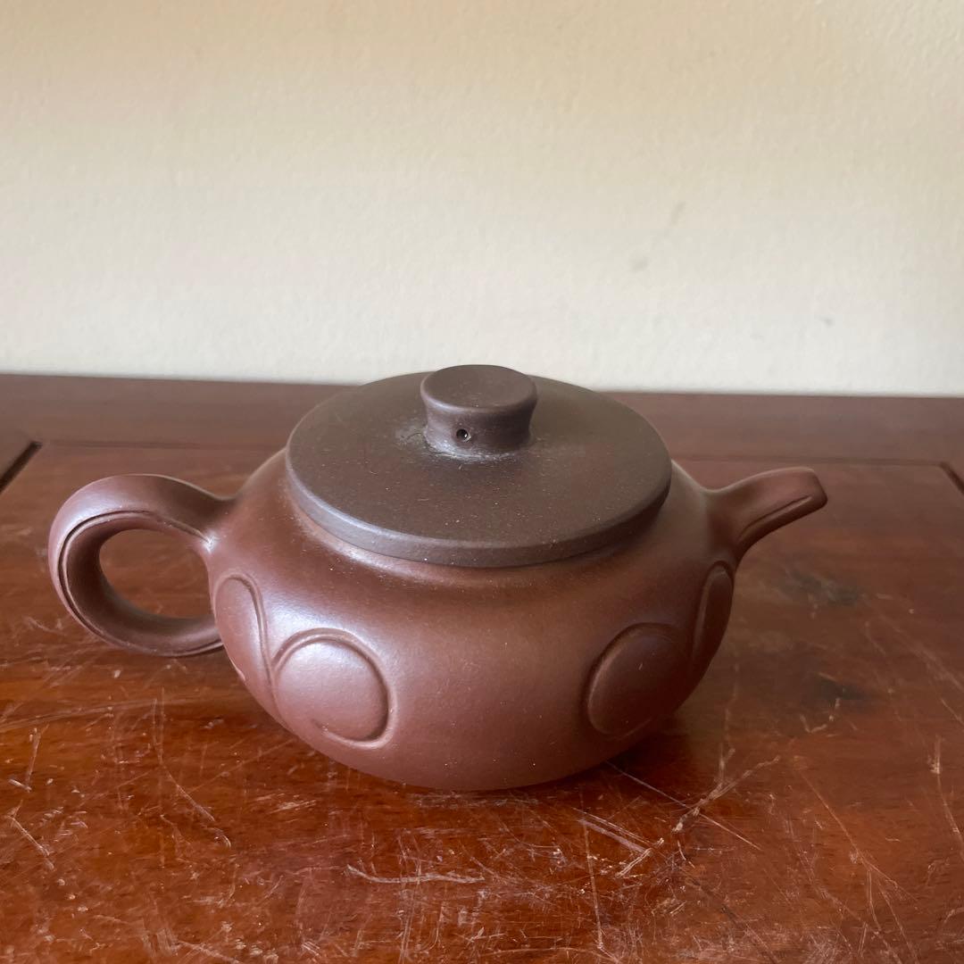 紫砂壶 宜興紫砂壺 祥雲紋 在銘 名家曹碗芬 乾隆年製