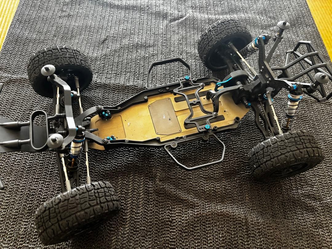 Associated RC10 SC6.2 （走行浅い） Associated RC10 SC6.2 （走行