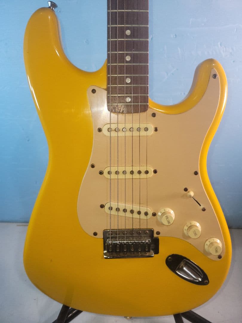 Squier by Fenderストラトキャスター イエローソフトケース付