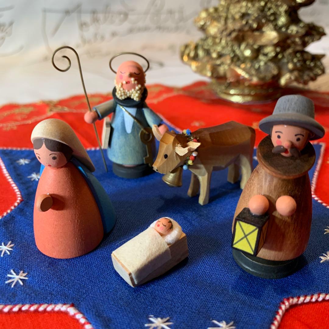 ドイツ製 木製人形 エルツ ヘニッシユ工房の聖家族と羊飼い牛さんの