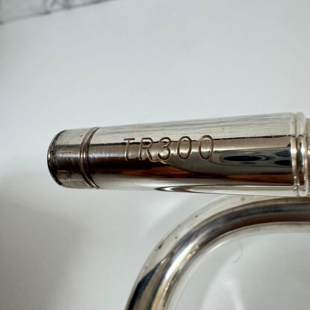 Bach バック　トランペット　TR-300 マウスピースミュート付き　管内洗浄
