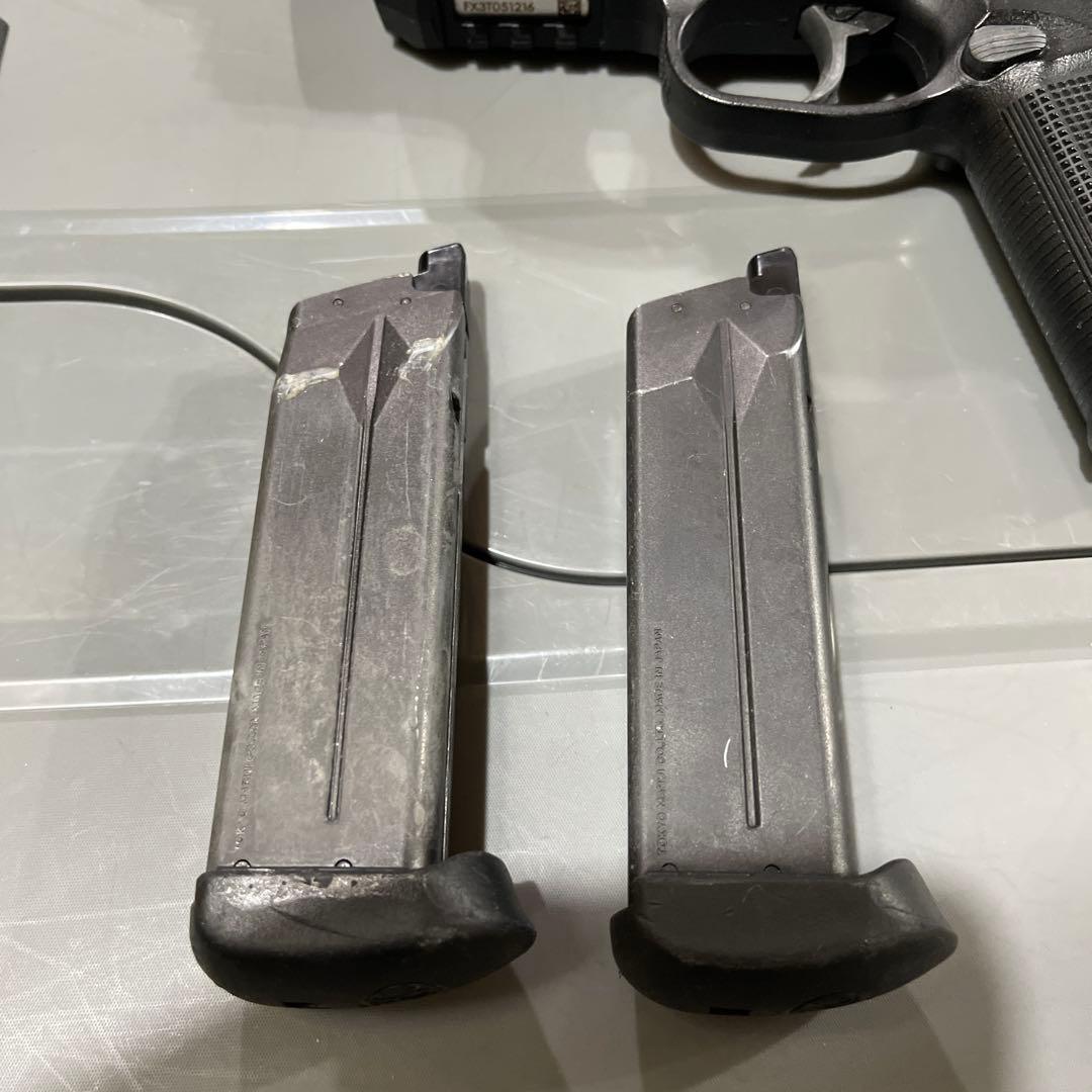 FNX-45 Tactical ガスガン 2本マガジン付き 東京マルイ