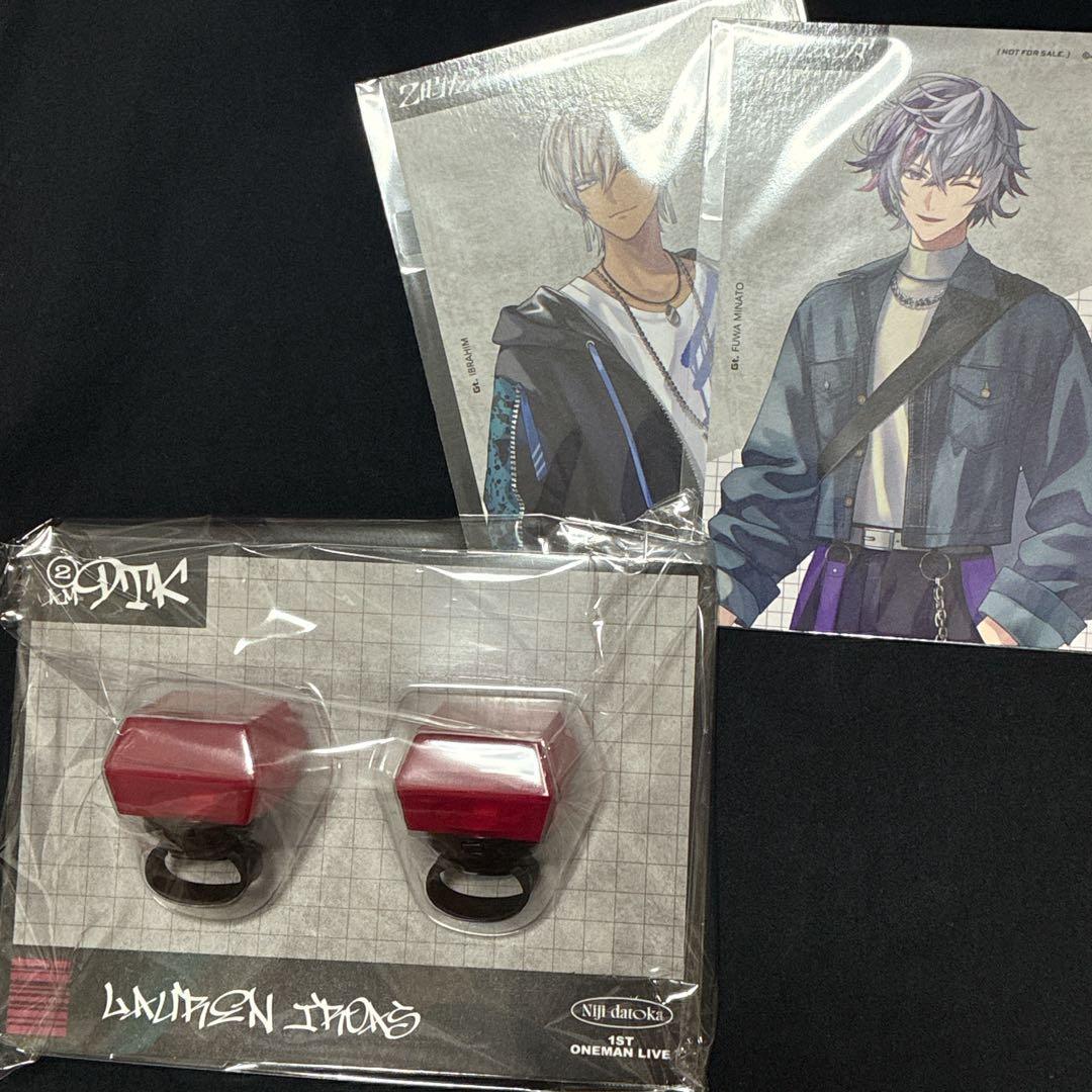 2時だとか 1st LIVE】リングライトセット ローレン・イロアス - メルカリ