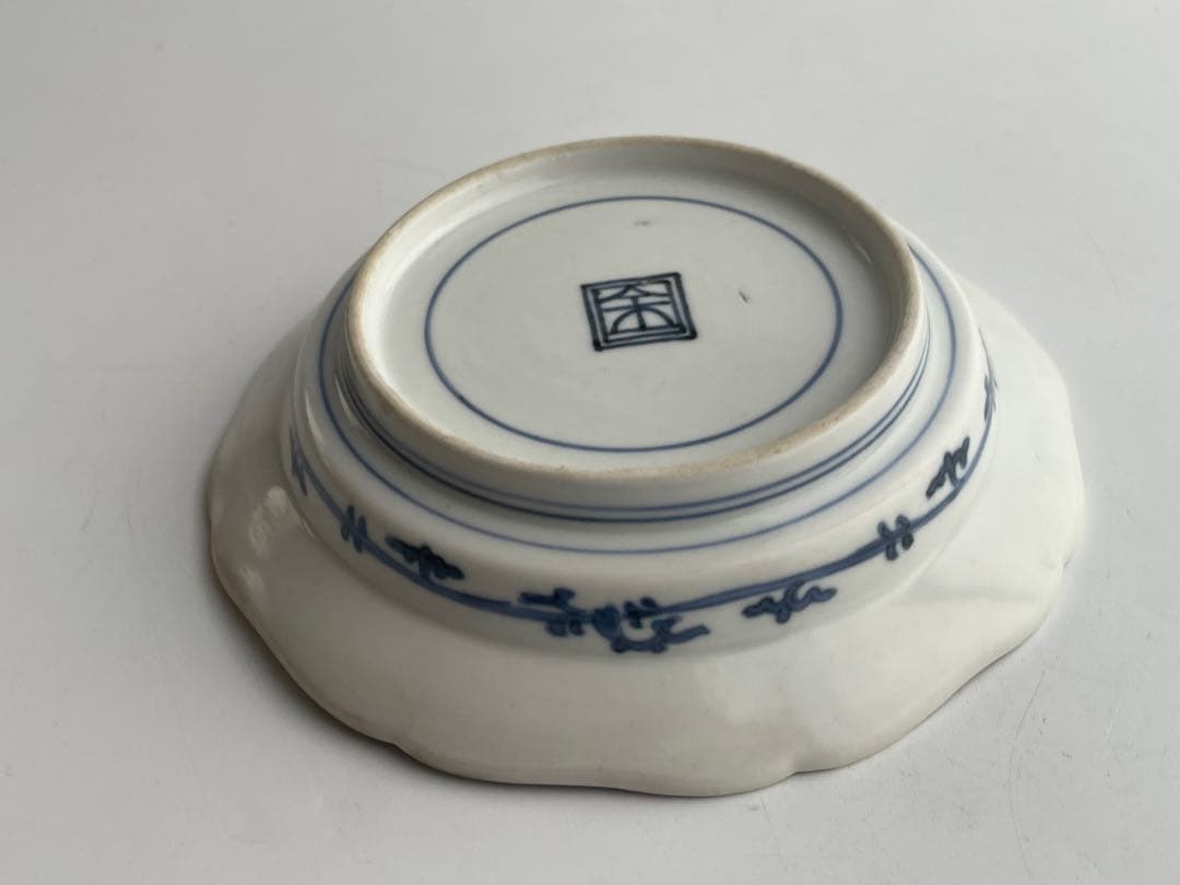 骨董アンティーク藍柿右衛門梅図蛸唐草文輪花縁膾皿向付縁錆