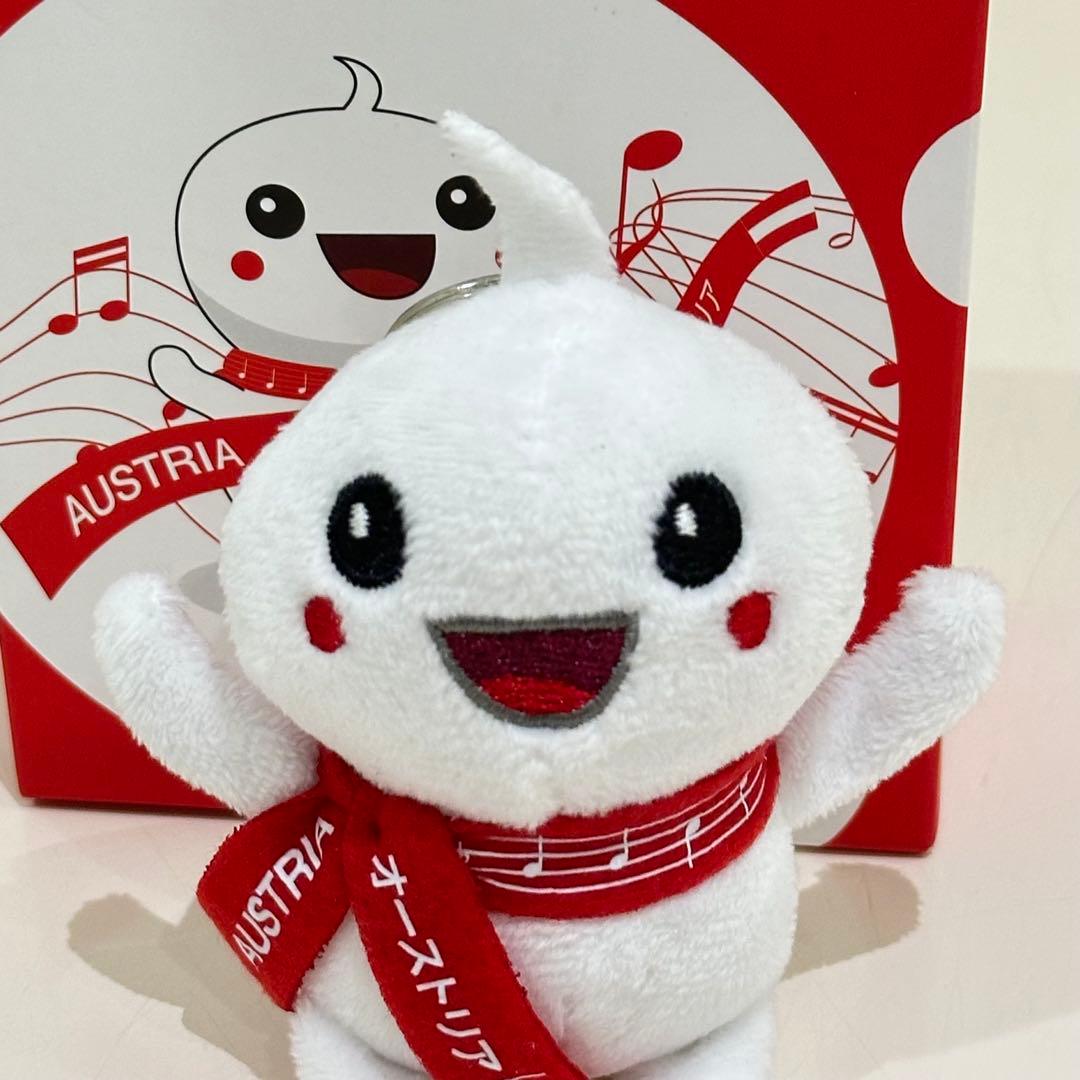 完売品】大阪万博 オーストリアパビリオンマスコット赤白赤ぬいぐるみ