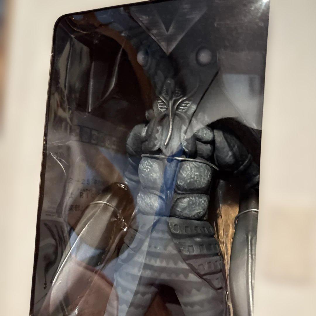 大怪獣シリーズ バルタン星人 フィギュア（2体セット：カラー，モノクロ）