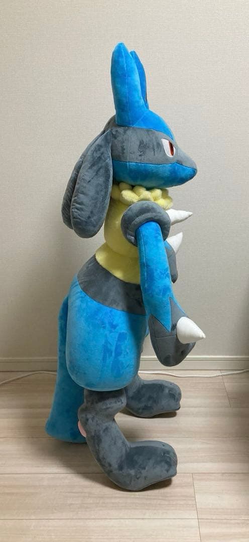 ルカリオ 等身大ぬいぐるみ