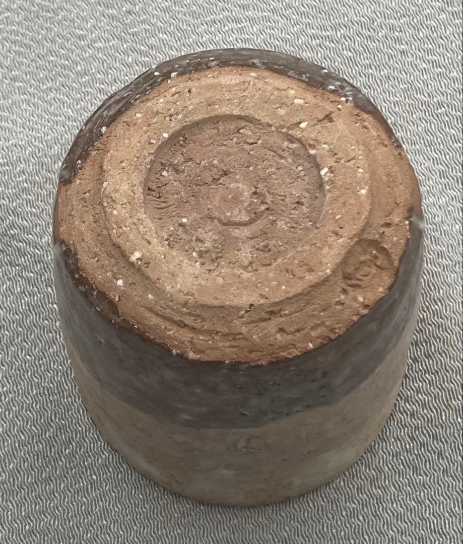 B470b「萩 湯呑」羽多野善蔵作　共布共箱　指月窯　陶歴書付