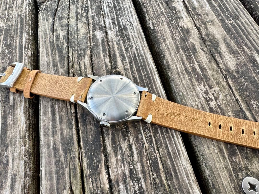 ジャンピングアワー搭載　 機械式自動巻き腕時計