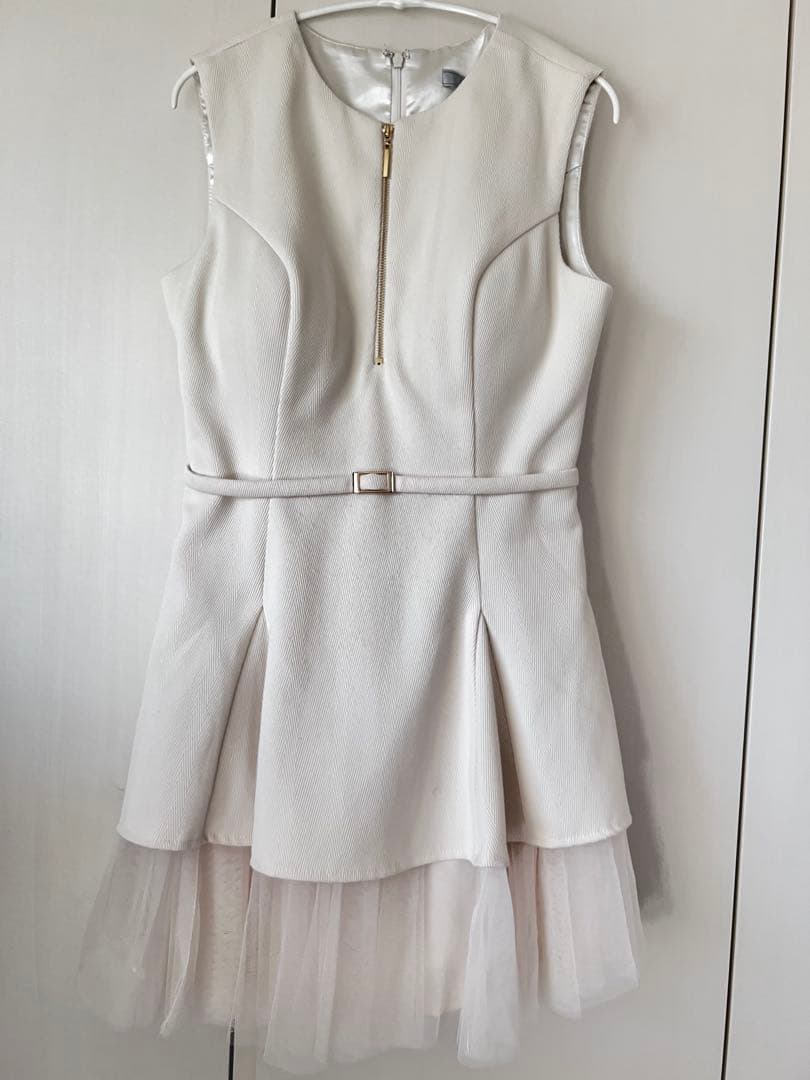 【DEA./ディア】ノースリーブ/ ベルトデザイン/ チュール/ フレアドレス