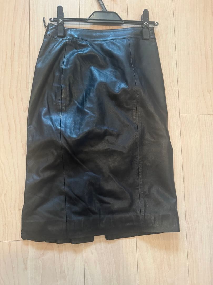 Christian Dior 黒 レザー タイトスカート　イタリア製