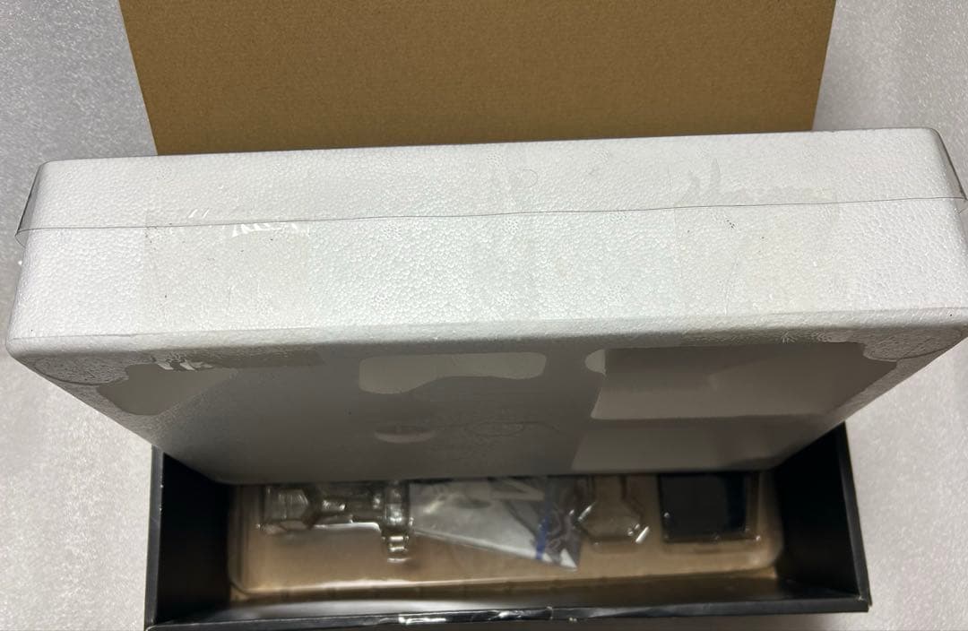 DX超合金 VF-31F ジークフリード（メッサーイーレフェルト機）