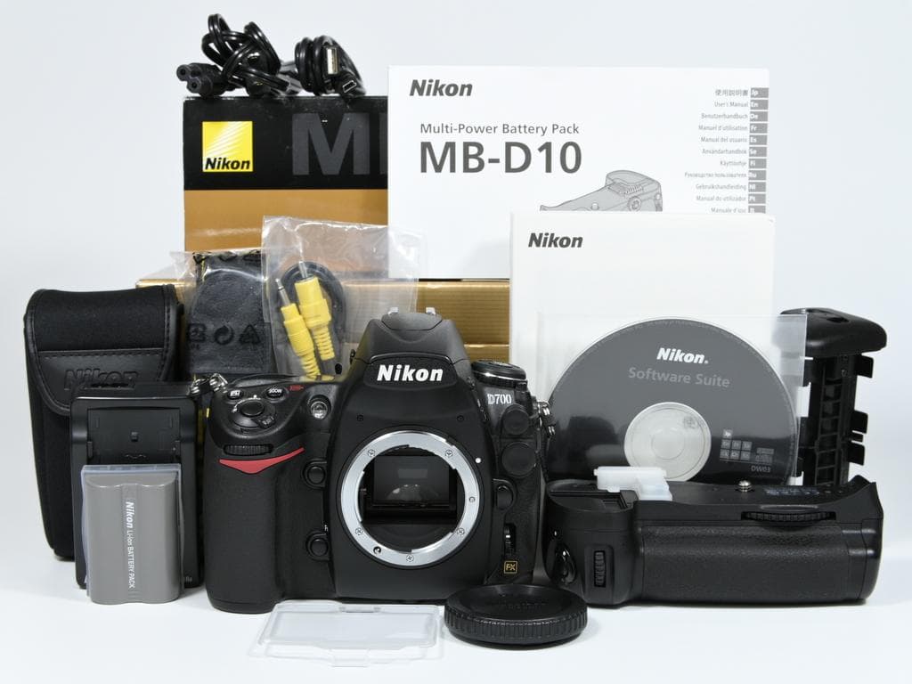超美品】 ニコン Nikon D700 ボディ 《バッテリーパック付》 - メルカリ