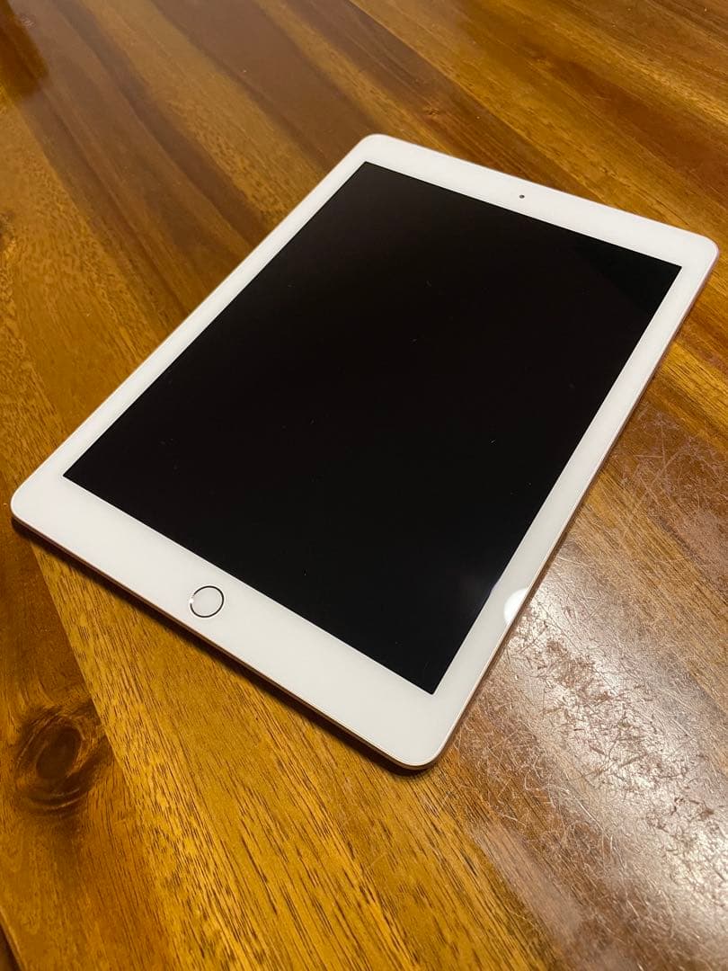Apple iPad ゴールド 本体　（第6世代） Amazon.co.jp: 【整備済み品】 Apple iPad (第6世代) Wi-Fi 32GB