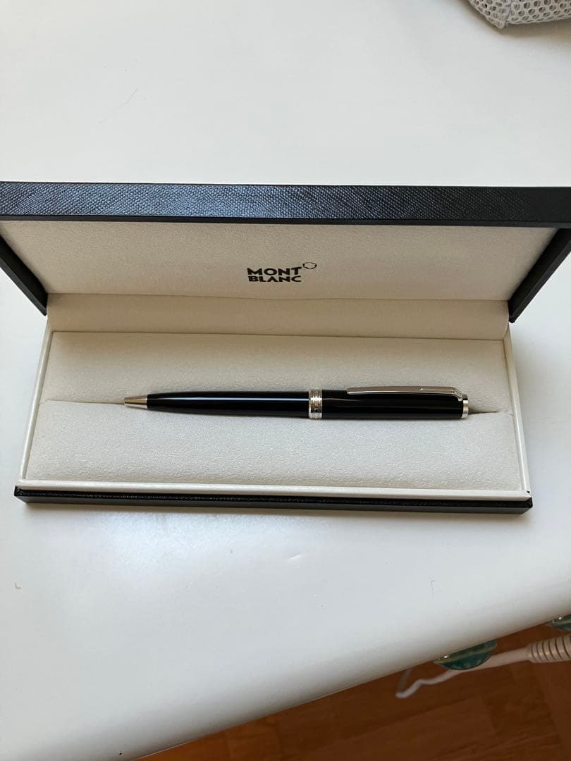 Montblanc ボールペン 黒 専用ケース付きの通販はau PAY マーケット