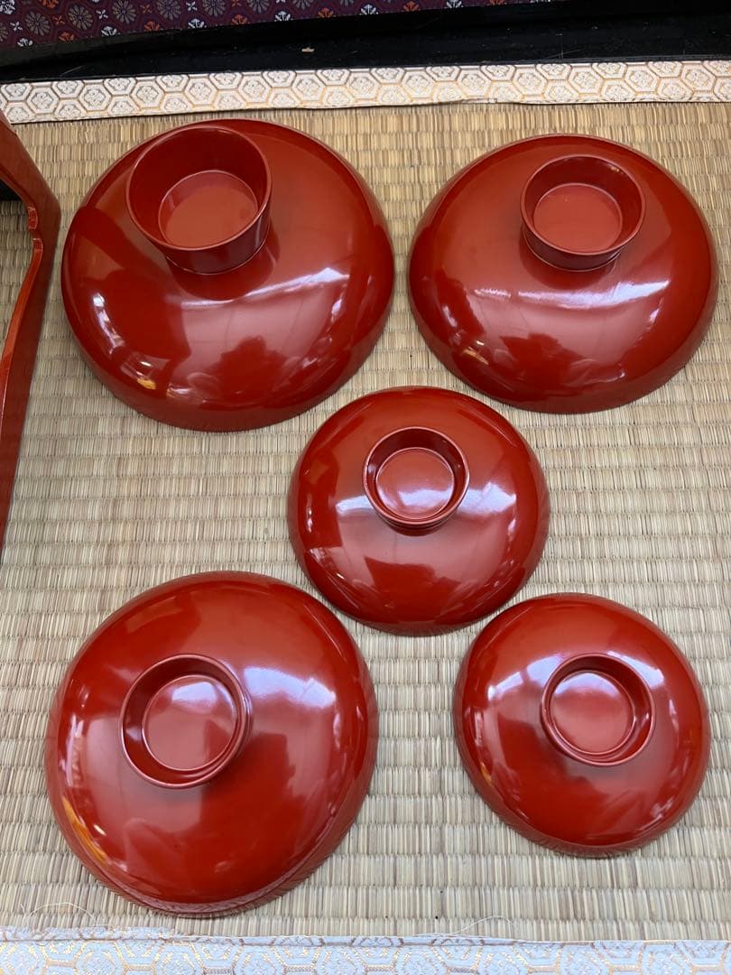 朱塗沈金鶴亀松竹梅文 盃台 五ツ組盃 木箱付