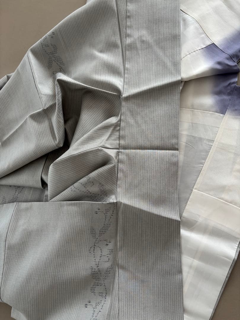 奥順 証紙 はたおり娘 結城紬 ライトグレー 亀甲絣 更紗 80亀甲 極