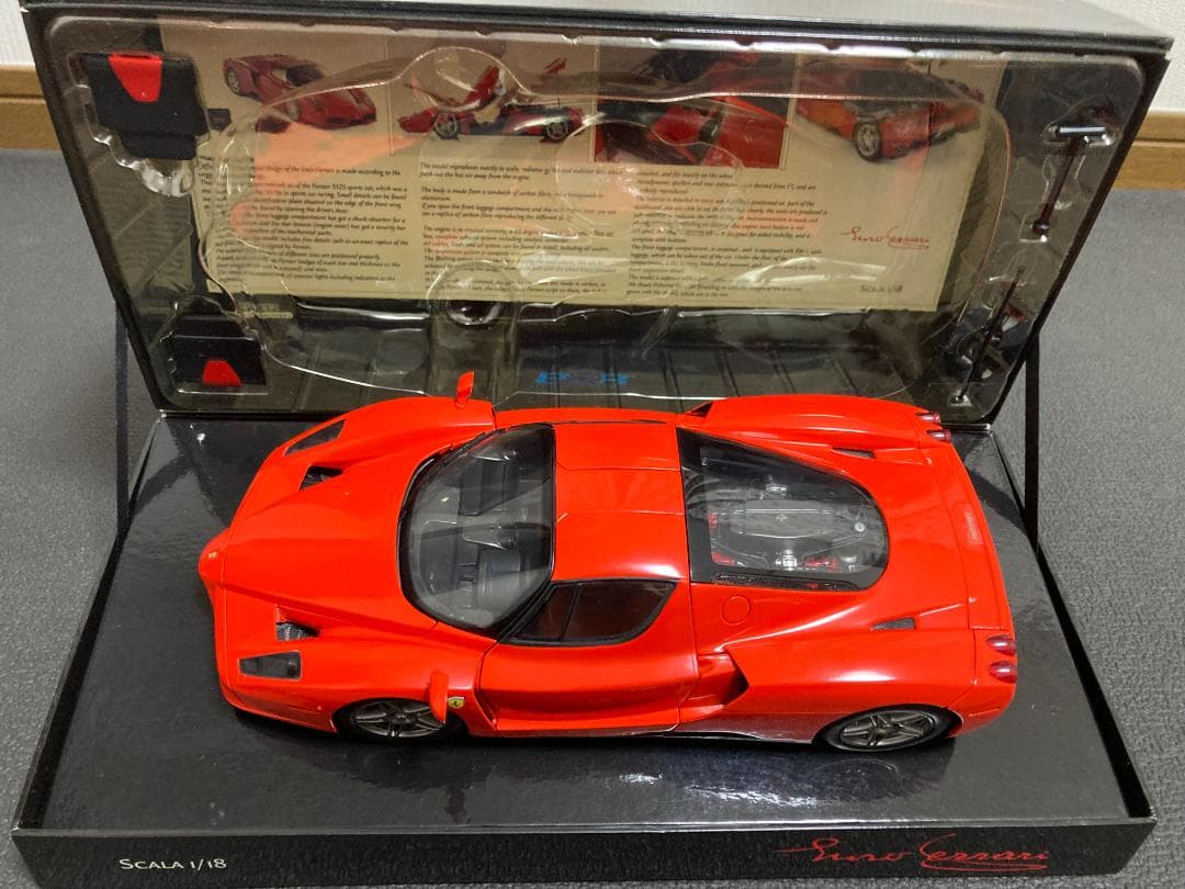 1/18 BBR エンツォフェラーリ ロッソコルサ（ミハエル・シューマッハ