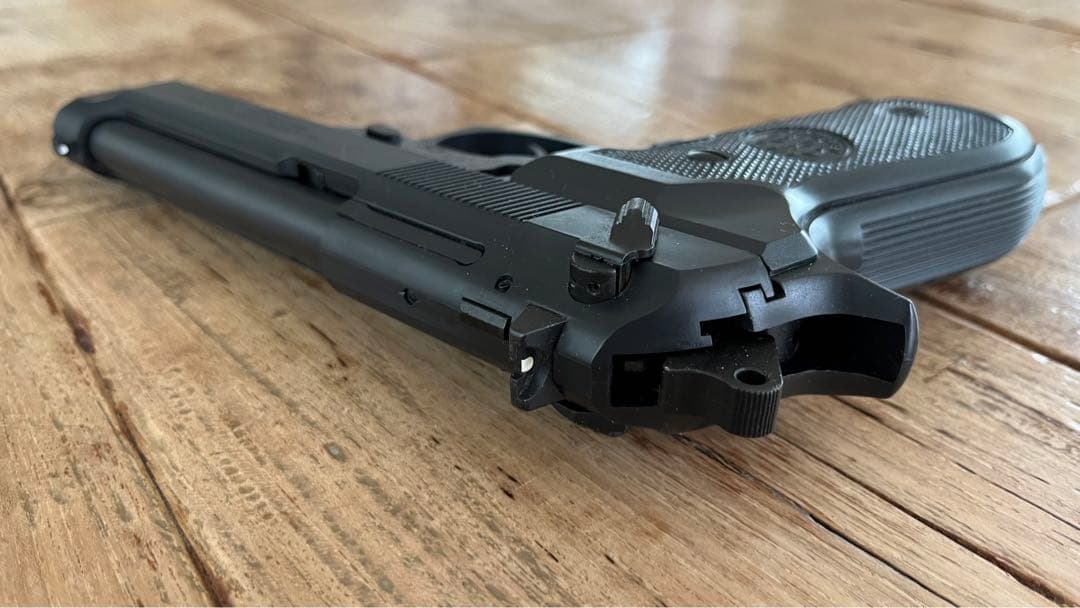 ウエスタンアームズ　ベレッタM92FS　ブローバックガスガン