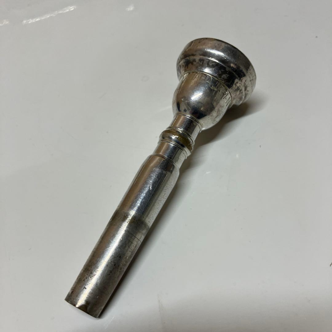 ESV005 ヤマハ　YTR-136 トランペット ケース付き