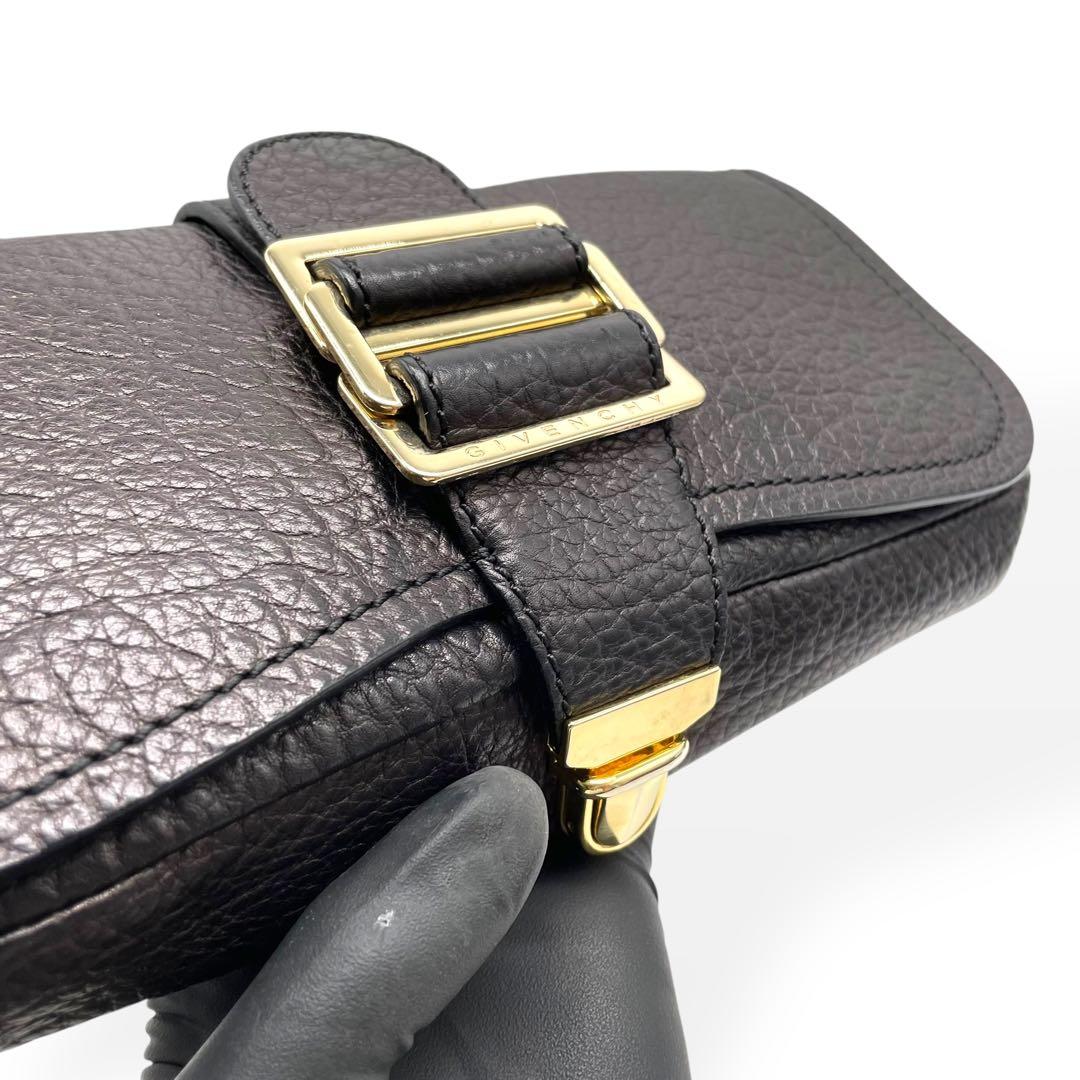未使用級　レア　GIVENCHY ジバンシィ　ショルダーバッグ　ブラック　シボ革