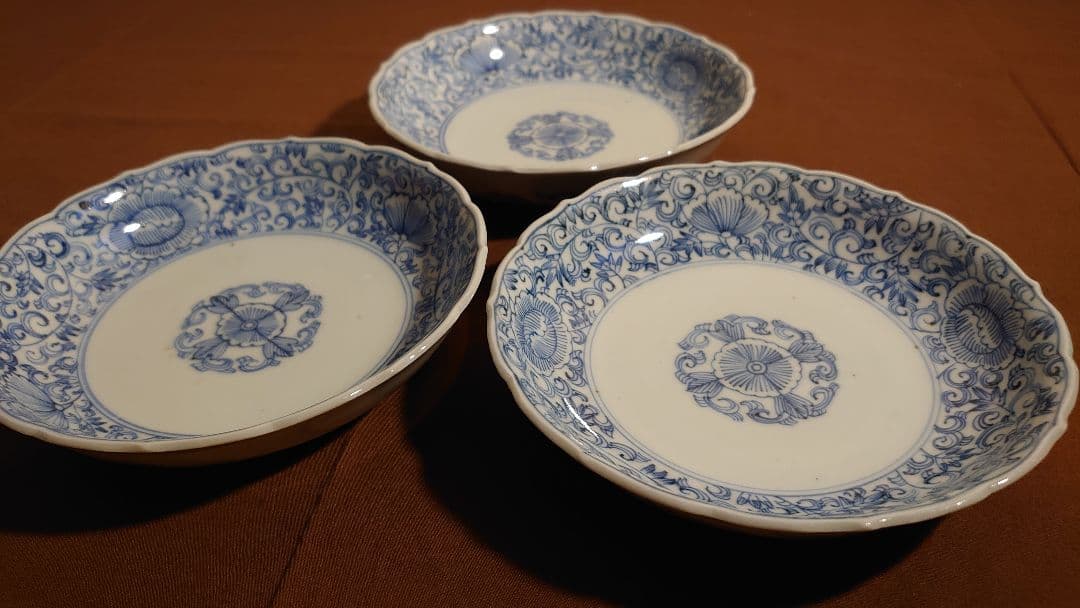 古伊万里　伊万里　染付　江戸期　華唐草　唐草文　蔵出し　中皿　３客