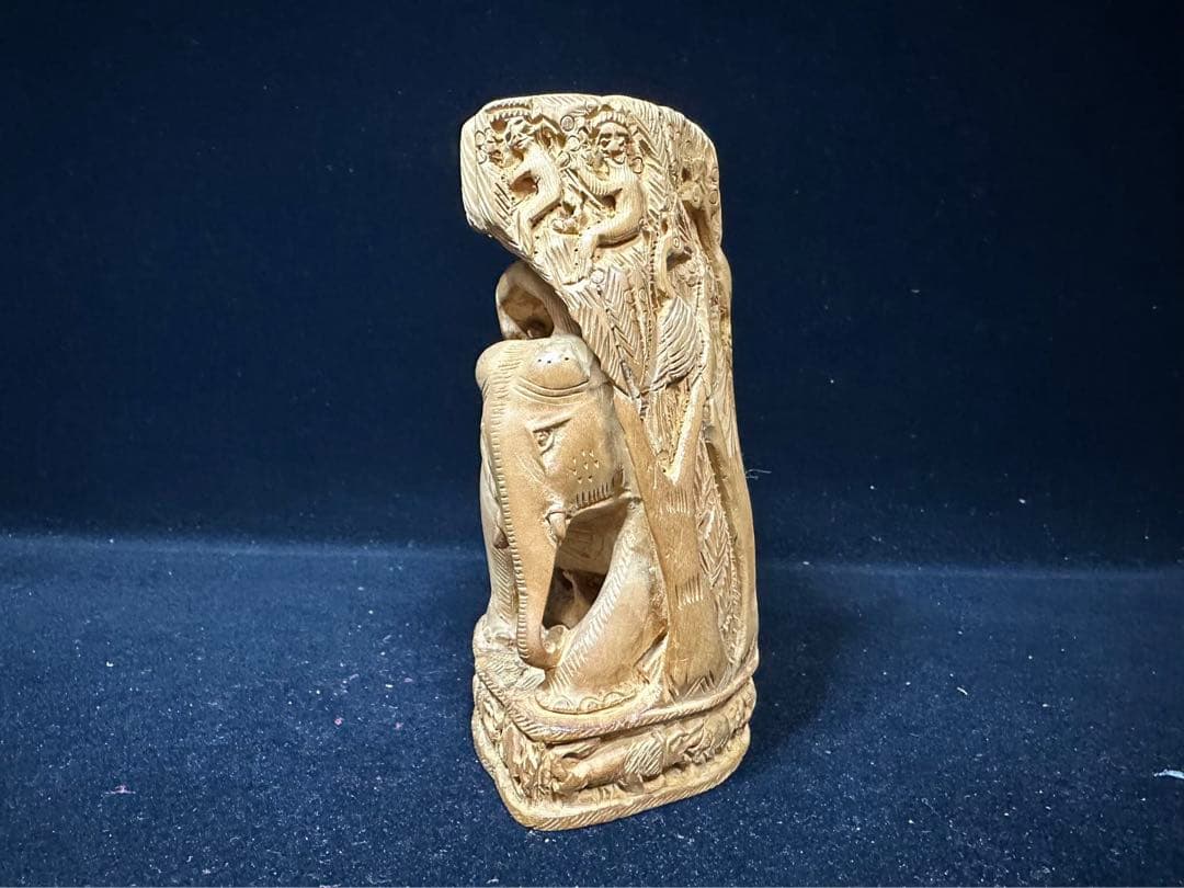 木彫り白檀インド象そう彫刻 置物細密細工骨董アンティーク
