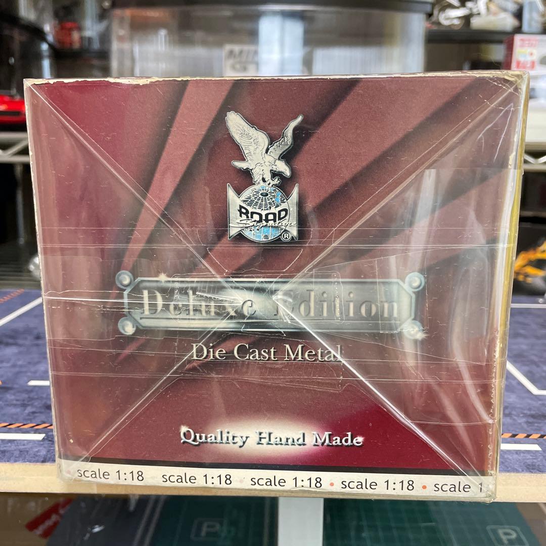 1970 Datsun 240Z デラックスエディション 1:18