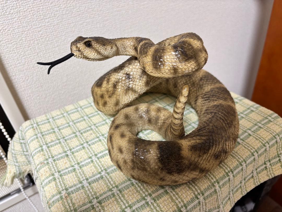 新品】金運 財運 ダイヤモンドバッグガラガラヘビ 北欧インテリア