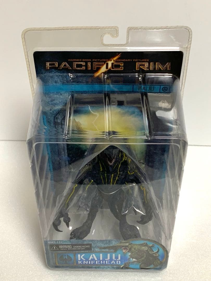 《新品》⭐︎パシフィック・リム　DXアクションフィギュア KNIFEHEAD♪⭐︎