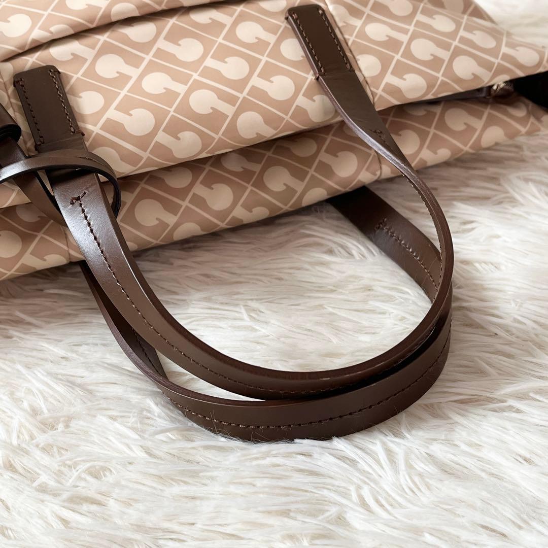 新品未使用✨GHERARDINIゲラルディーニ　ソフティ　トートバッグ　総柄